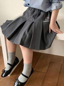 HELLO KITTY | DAZY Young Girl 春夏编织联名印花百褶裙 - 深灰色 - 查看 2