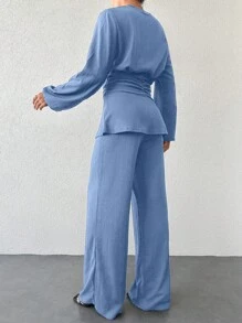 EURMUSE 女士纯色圆领灯笼袖褶皱衬衫和裤子休闲两件套 - 藍色 - 查看 2