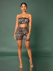 SHEIN SXY Leopard Two Pieces Outfits:Leopard Print Tube Top And Leopard Print Shorts Summer Shorts Set - Brown - View 4