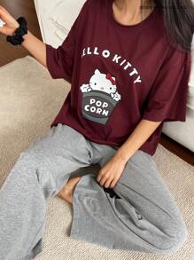 HELLO KITTY | DAZY 字母与卡通图案印花 T 恤上衣搭配纯色直筒睡裤，女士休闲睡衣套装 - 酒紅色 - 查看 3