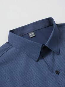 Manfinity Mode Men's All-Over Print Single Breasted Pocket Casual Business Short Sleeve Shirt - Navy Blue - View 3
