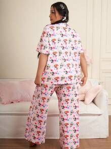 THE POWERPUFF GIRLS X SHEIN Conjunto de pijama con blusa de manga corta y pantalón largo con estampado de Flor, Burbuja, Florecita en talla grande