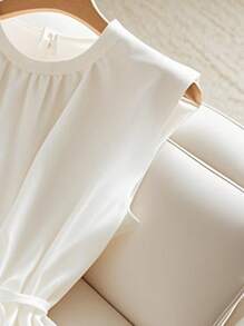 Franclia Women's Round Neck Sleeveless Waist Strap Commuting Spring And Summer Women's Shirt Women's Summer Clothing