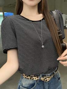 DAZY Women's Round Neck Striped Casual Short Sleeve T-Shirt Cute Tops