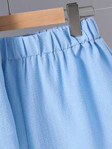 SHEIN 2 piezas Conjunto de camisa de manga corta y pantalón corto de niños adolescentes de textura de punto cómodo y casual, ropa de primavera