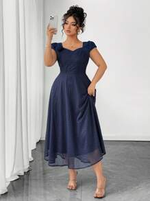 SHEIN LUNE Plus Size Solid Color Elegant Dress With 3D Floral Sweetheart Neck Decor - Black - View 3