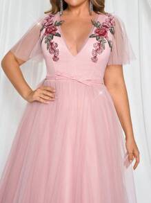 Glamrae Plus Size V-Neck Ruffle Sleeve, Pink Puff Princess Dress With Embroidered Floral Applique, Formal Evening Gown, Party Dress, For Wedding Guest - Pink - View 6