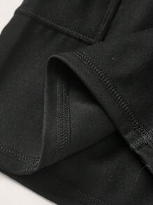 SHEIN BASICS Plus-size effen gebreide casual sportkleding getailleerde shorts