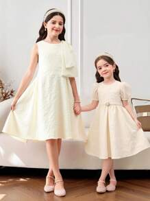 Young Girl Ditsy Floral Jacquard Patchwork Puff Sleeve Midi A-Line Dress, With Pearl Belt, Cake Dress, Flower Girl, Cute & Elegant & Sweet & Vintage & Fashionable. Mom And Daughter & Sisters Matching, Family Vacation, Daily School Wear, Home Family Gatherings And Special Occasions, Sibling Outfits, Gorgeous Princess, Party Wear, For Birthdays, Spring/Summer. - Apricot - View 9