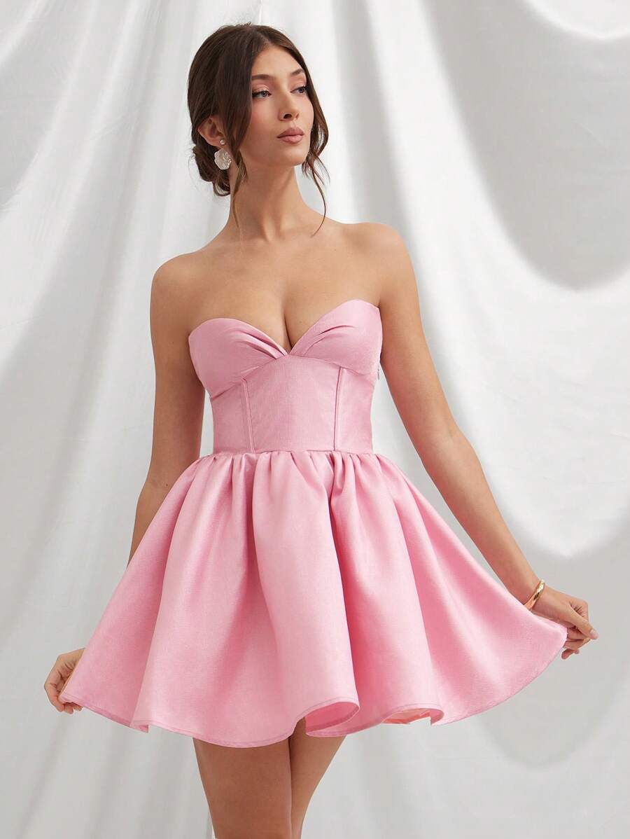 L'Amorae 女士露肩束身迷你修身喇叭裙，背部系带细节