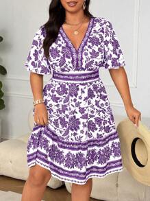 SHEIN Clasi Plus Size Women V-Neck Retro Print Casual Dress