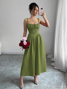 Rafferiza 女款红色纯色情人节度假休闲连衣裙荷叶边前系带蝴蝶结可爱优雅吊带后背不对称腰部修身A字下摆2025夏季新款长裙 - 綠色 - 查看 6