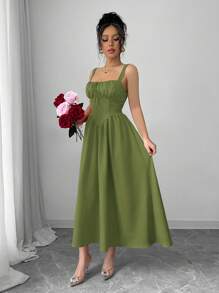 Rafferiza 女款红色纯色情人节度假休闲连衣裙荷叶边前系带蝴蝶结可爱优雅吊带后背不对称腰部修身A字下摆2025夏季新款长裙 - 綠色 - 查看 5