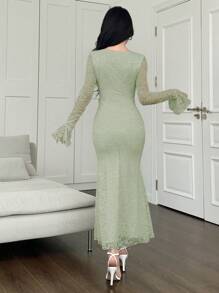 Modelyn Women's Lace Patchwork Bell Sleeve Bodycon Fishtail Dress, Elegant And Sexy Fall Cloth For Women - Green - View 2