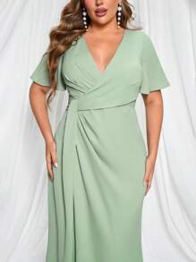 SHEIN Belle Plus Size Ruched V-Neck Pleated Dress, Elegant Simple Light Green & Yellow Bridesmaid Dress - Green - View 3