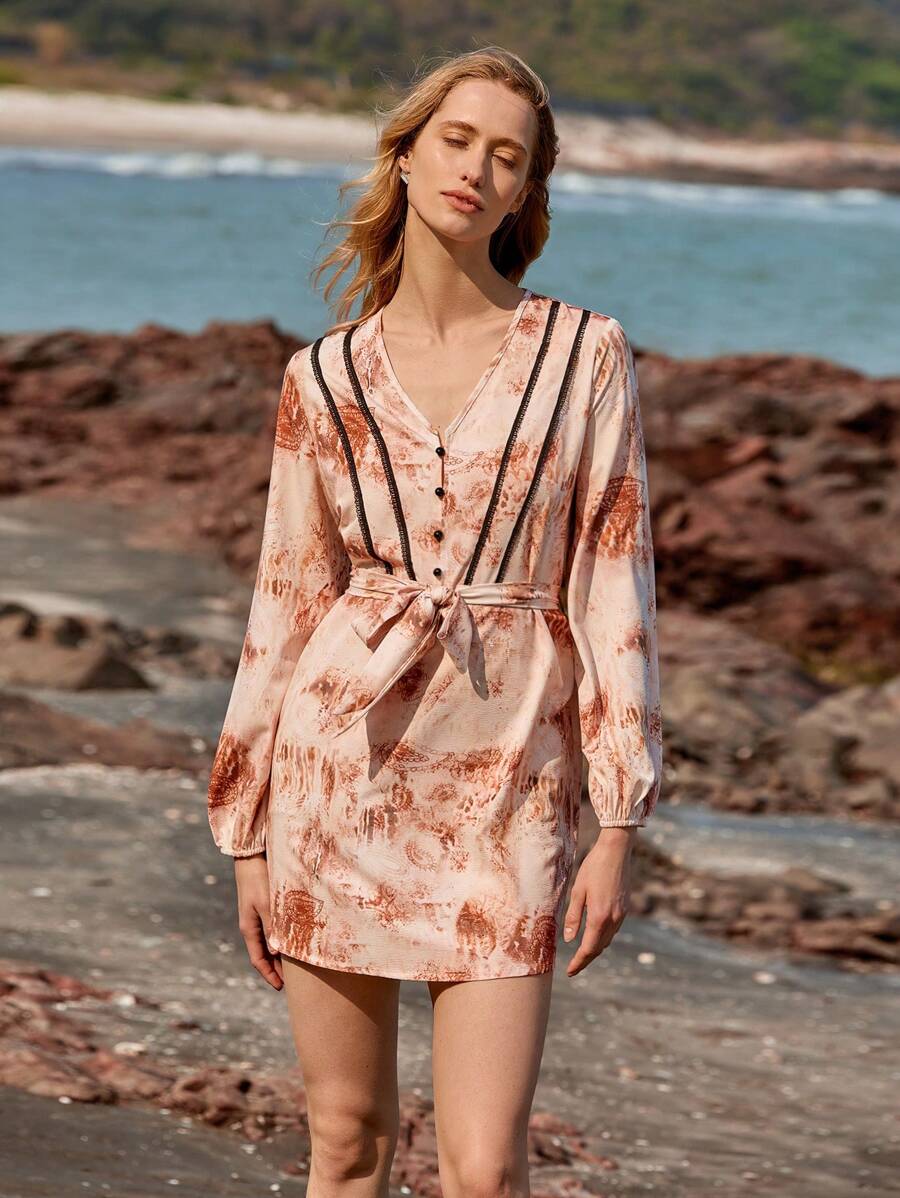 Lumivelle Vestido mini de manga larga con cuello en V y adorno de estampado floral para vacaciones para mujeres