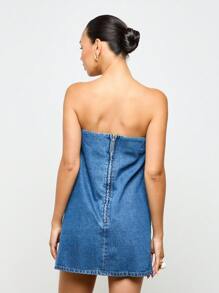 AiiRZ 无肩带牛仔迷你连衣裙 A 字型经典夏季太阳裙街头风格毛边下摆派对俱乐部 Y2K 节复古抹胸连衣裙 - 藍色 - 查看 2