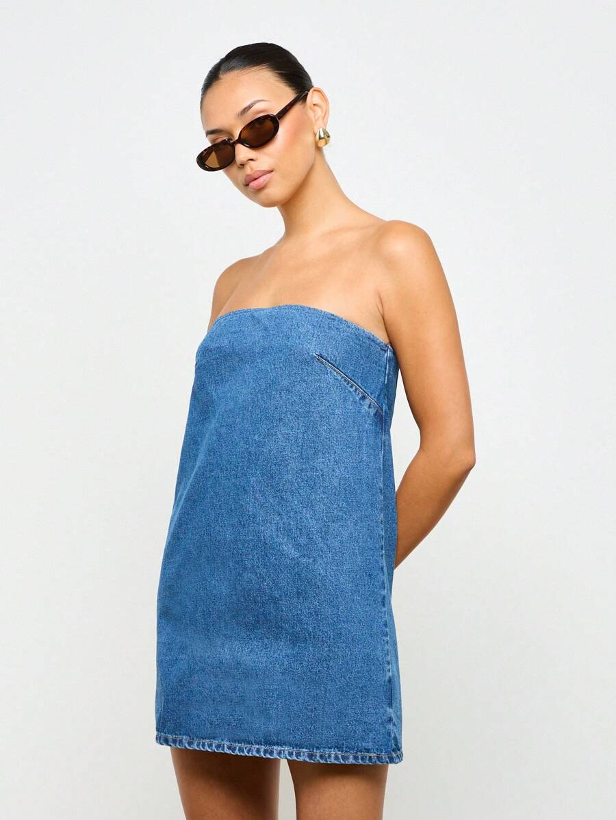 AiiRZ 无肩带牛仔迷你连衣裙 A 字型经典夏季太阳裙街头风格毛边下摆派对俱乐部 Y2K 节复古抹胸连衣裙 - 藍色 - 查看 1