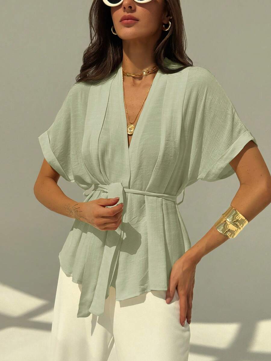 Aloruh Women's Solid Color Batwing Sleeve Shirt, Fashionable For Summer - Green - View 1