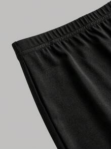 Girlism 2 Stücke Set für Teenager-Mädchen: Weißes T-Shirt Top aus Basketballtrikot mit College-Nummern und Buchstaben Muster + schwarze, enge Workout-Leggings mit hoher Taille, lässiges Streetwear-Outfit - Schwarz und Weiss - Übersicht 7