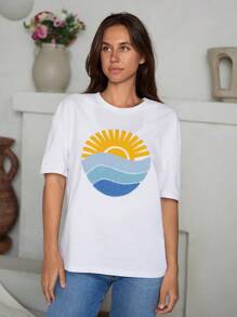 Camiseta sobredimensionada con bordado detallado de motivos naturales