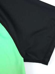 Surfspeed Men's Ombre Raglan Sleeve Round Neck Short Sleeve Rash Guard, Summer Swimwear, Sun Protection Men Swim Trunks, Summer, Hawaiian