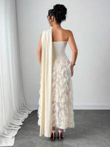 Airlisse Abito da donna elegante e fluido, con toppework arricciato, motivo floreale a strati, adatto per vacanze