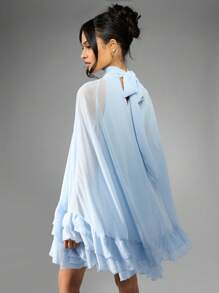 MISSGUIDED 雪纺披肩迷你连衣裙，荷叶边层叠袖，高领露背设计，优雅春夏婚礼宾客礼服 - 淺藍色 - 查看 2