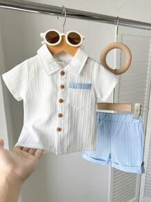 2件套幼儿男童纯色纽扣衬衫+短裤套装，撞色口袋拼接设计，休闲时尚风格，春夏新品，适合外出、度假、生日派对 - 藍白色 - 查看 1