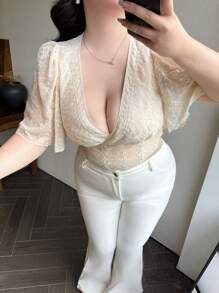 Vibekara Blusa de gasa casual y elegante con cuello en V, mangas cortas con volantes, rayas, bordados y cintura fruncida, para mujeres de talla grande, para primavera/verano