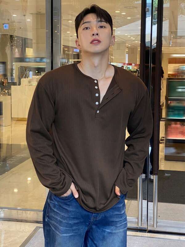 DAZY Men's Brown Half-Zip Long Sleeve T-Shirt, Autumn