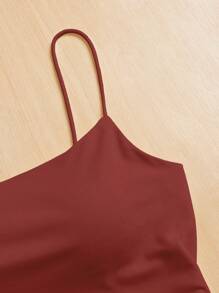 SHEIN Essnce Women Tight-Fitting Round Neck Chest Pad Breathable Summer Basic Camisole Women Tops Bra Free Top Cami Tops Tops For Women Basic Top Double Lined Cami Top Bra Free Cami Top Crop Top Double Lined Top