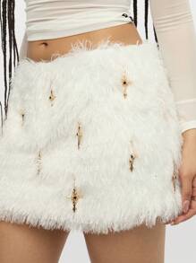 SUMWON WOMEN Flauschiger Faux-Pelz Minirock mit goldenen Kreuzapplikationen, Clubwear Party Festival Winter Holiday Abend-Outfitwear