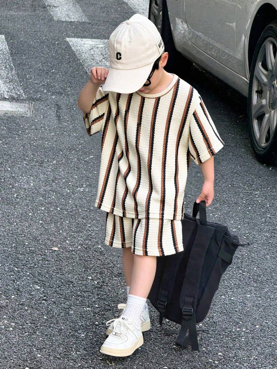 SHEIN Mirajuku 2件套男童夏季华夫格条纹短袖T恤和短裤套装