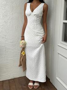 Sunnyshic Textured Ditsy Floral V-Neck Waist Shaped A-Line Long Dress - White - View 5