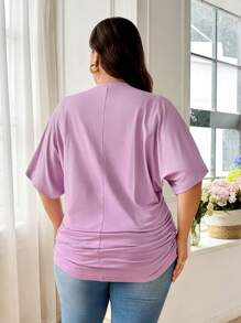 SHEIN Privé 女士加大码优雅通勤 V 领宽松短袖 T 恤，修身纯色休闲度假