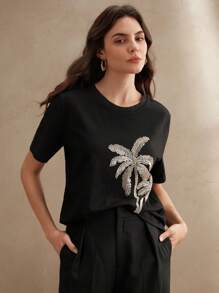 Anewsta 优雅女士春夏圆领短袖白色 T 恤，直筒剪裁基本款度假休闲衬衫，带刺绣花卉图案