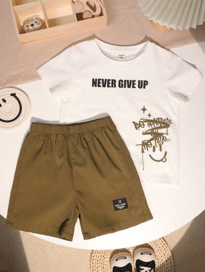 SHEIN Leap Crew 2 件儿童小男孩男孩休闲日韩学院风舒适、时尚、简约、实用、百搭彩色编织条纹图案贴袋领短袖宽松衬衫领带两件套适合户外玩耍、学校、街头摄影、派对和家庭休闲，适合学校、运动、度假、居家和户外，适合春夏季节