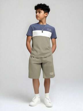 SHEIN Junge In Der Pubertät Farbblock Slogan Grafik T-shirt & Shorts Ohne Halskette