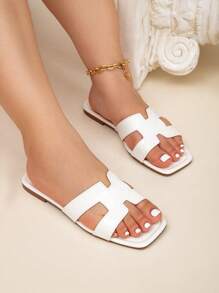 CUCCOO CURVES Women's Simple Glossy Slip-On Beach Casual Sandals For Christmas - Metallic Silver - View 3