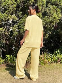 Muchica Butter Yellow Knitted Texture Loose T-Shirt And Pants Casual Set, Summer - Yellow - View 2