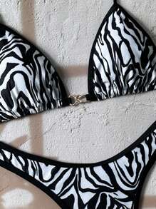 Swim Vcay 2 件春假动物印花拼接金色配饰上衣和高开叉性感比基尼泳裤套装 - 黑與白 - 查看 3