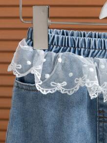 SHEIN Dziewczęcy letni nowy koreański styl uroczy zestaw, kokardka haftowana dzianinowa prążkowana kamizelka + koronkowe patchworkowe długie spodnie dżinsowe śliczny strój