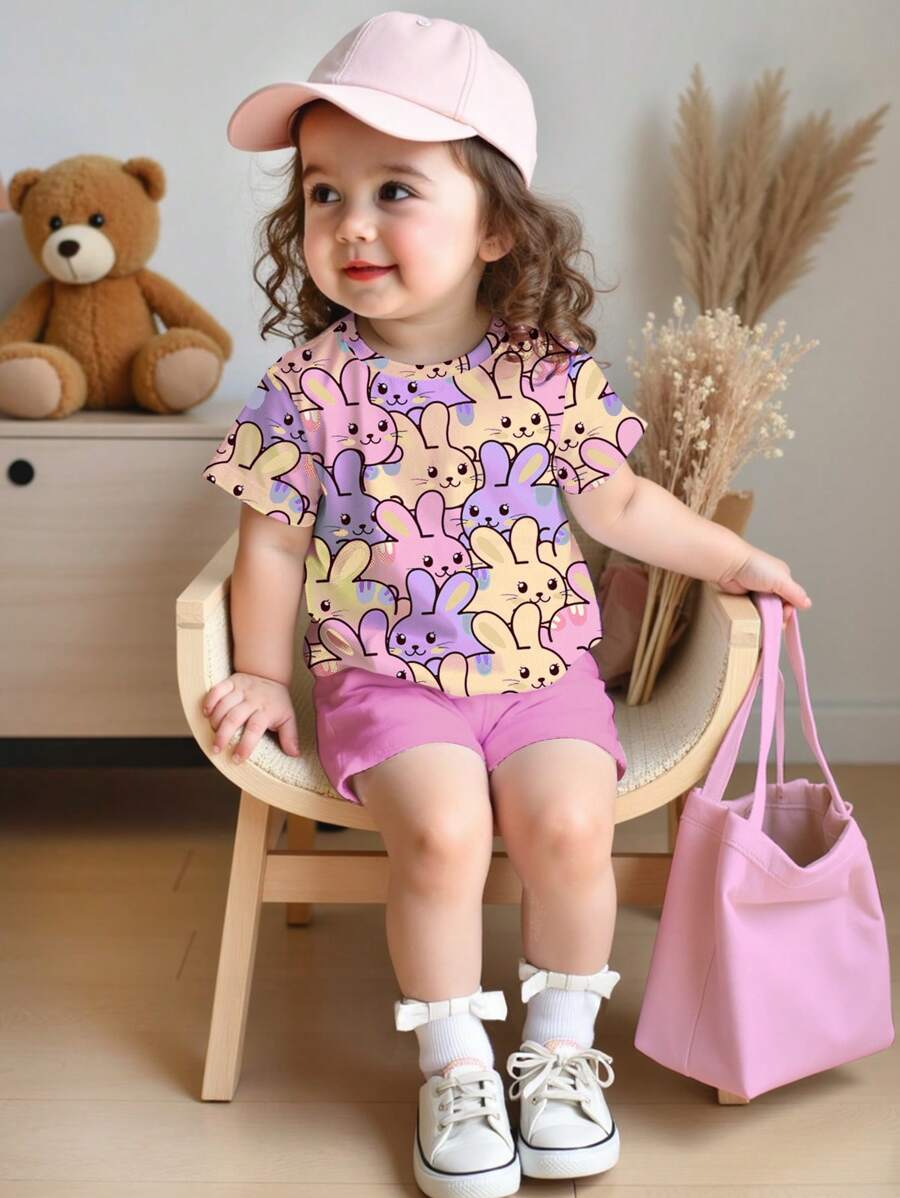 SHEIN طقم تي شيرت قصيرة الأكمام بياقة دائرية وسروال ضيق مناسب للفتيات الصغيرات ، مناسب للربيع/الصيف - متعدد الألوان - مشاهدة 1