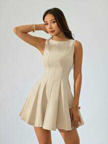 SHEIN PETITE Abito mini elegante e casual da donna, color tinta unita, con vita stretta e senza maniche, adatto per l'abbigliamento primaverile ed estivo