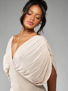 MISSGUIDED 深V领罗纹针织长款连衣裙，配垂褶蝙蝠袖，适合派对、婚礼宾客、秋冬正式晚宴穿着 - 杏色 - 查看 6