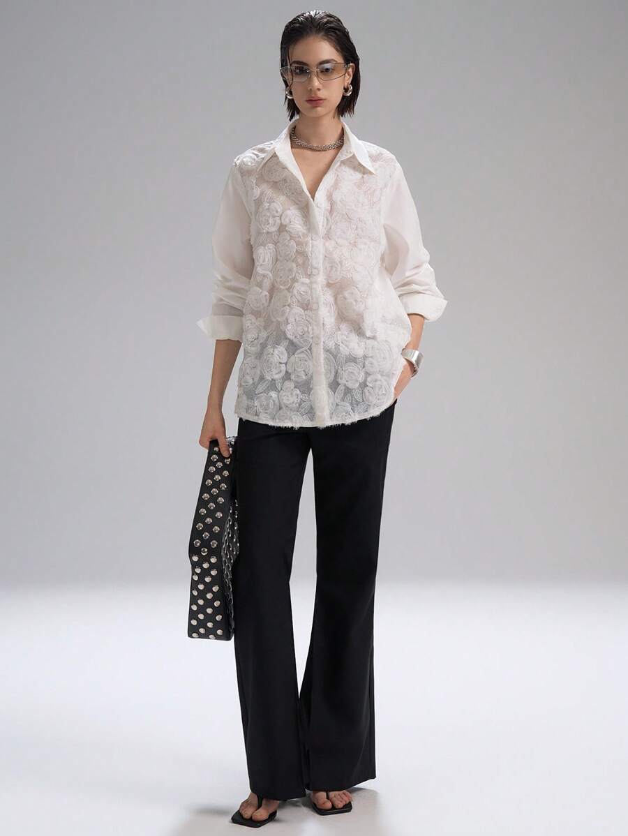 LYSMO Camisa de mujer con diseño de recortes transparentes y apliques de flores 3D, llegada nueva primavera-verano 2025. Perfecta para un look glamuroso, estilo casual de vacaciones, elegancia francesa y vibras bohemias chic - Blanco - Ver 1