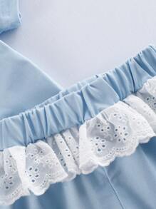 Baby Girl Sweet Floral Trim Round Neck Short Sleeve T-Shirt & Blue Shorts Set, Suitable For School, Casual, Dining Out, Picnic In Summer