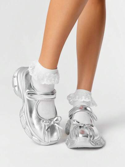 Grunge Punk Damen Silber Ballettschuhe mit Klettverschluss Dekor, Mary Janes, Schleifen Akzent, JK Schuluniform Lässig Schnürschuhe, Plateau & Keilabsatz