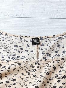 SHEIN LUNE Áo cánh tay ngắn xếp nếp họa tiết hoa nhỏ xinh xắn thường ngày cho nữ cỡ lớn, Quần áo mùa hè mùa hè Áo sơ mi mùa hè cho nữ Quần áo nữ Bộ đồ mùa hè cho nữ Quần áo công sở cỡ lớn - Màu be - Xem 5
